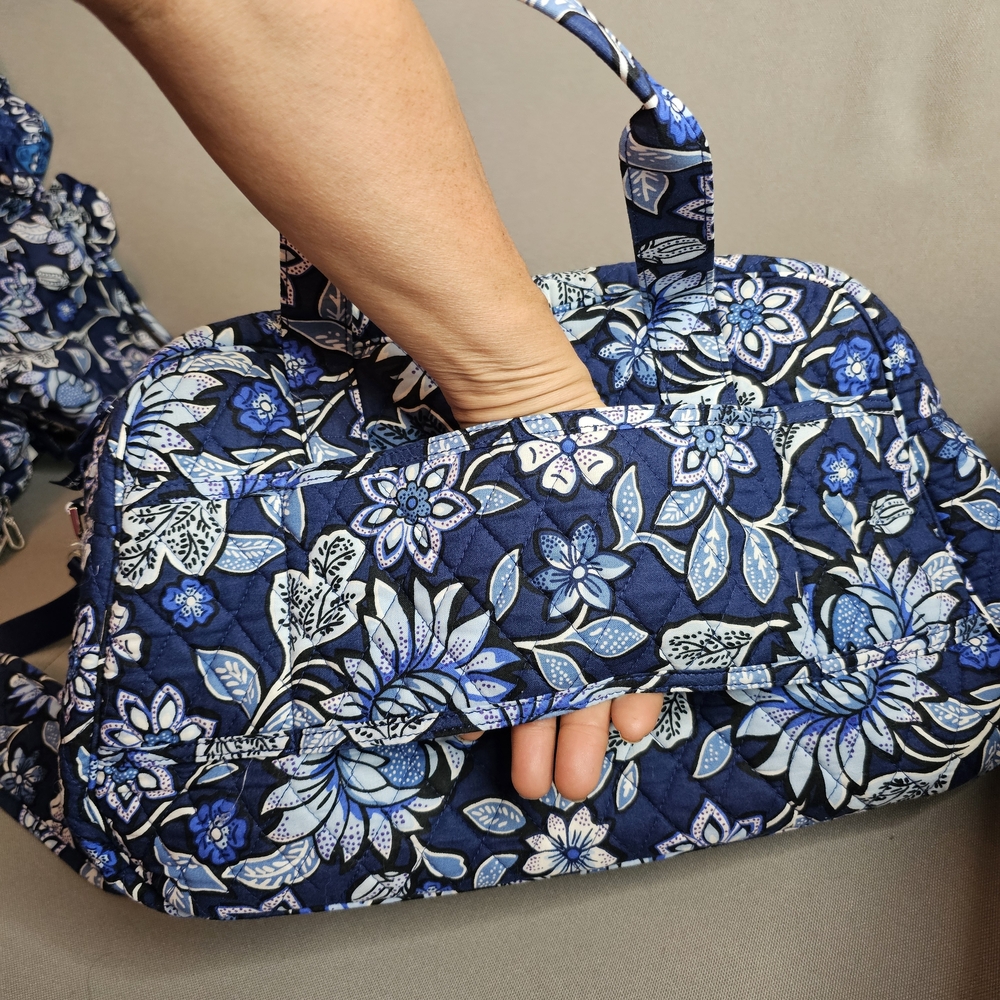 Vera Bradley Navy Blue Floral Quilted Travel Bag - Picture 5 of 16